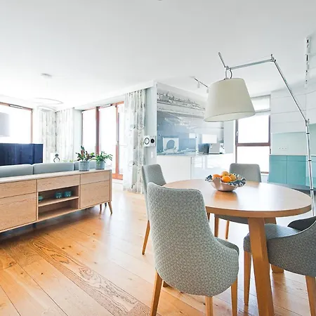 Sea Towers Platinium Penthouse * Gdynia